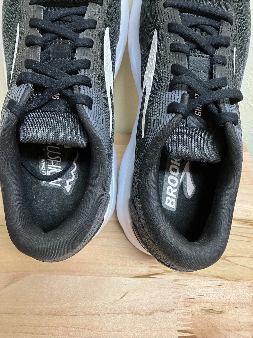 Brooks women’s Ghost 16